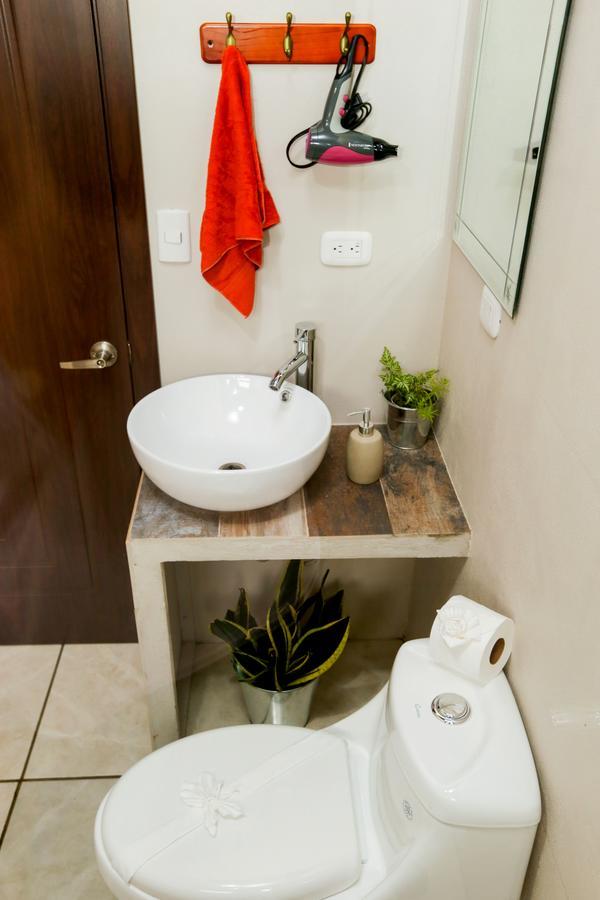 Apartamento Lantana ,Monteverde Con Aire Acondicionado Y Lavanderia Kültér fotó